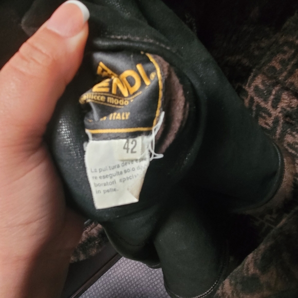 Fendi Shearling Coat - Picture 2 of 9